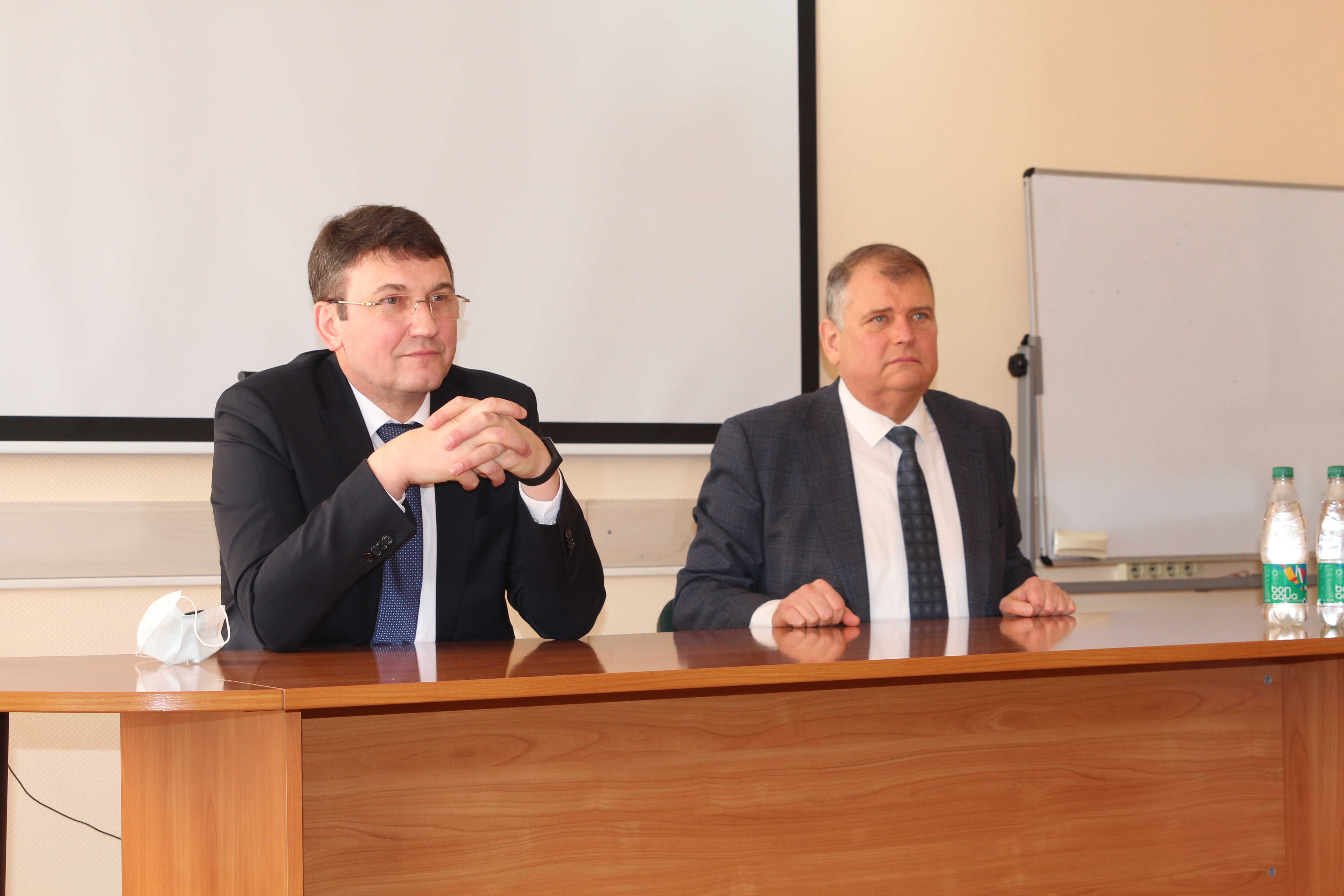 встреча с трудовым коллективом